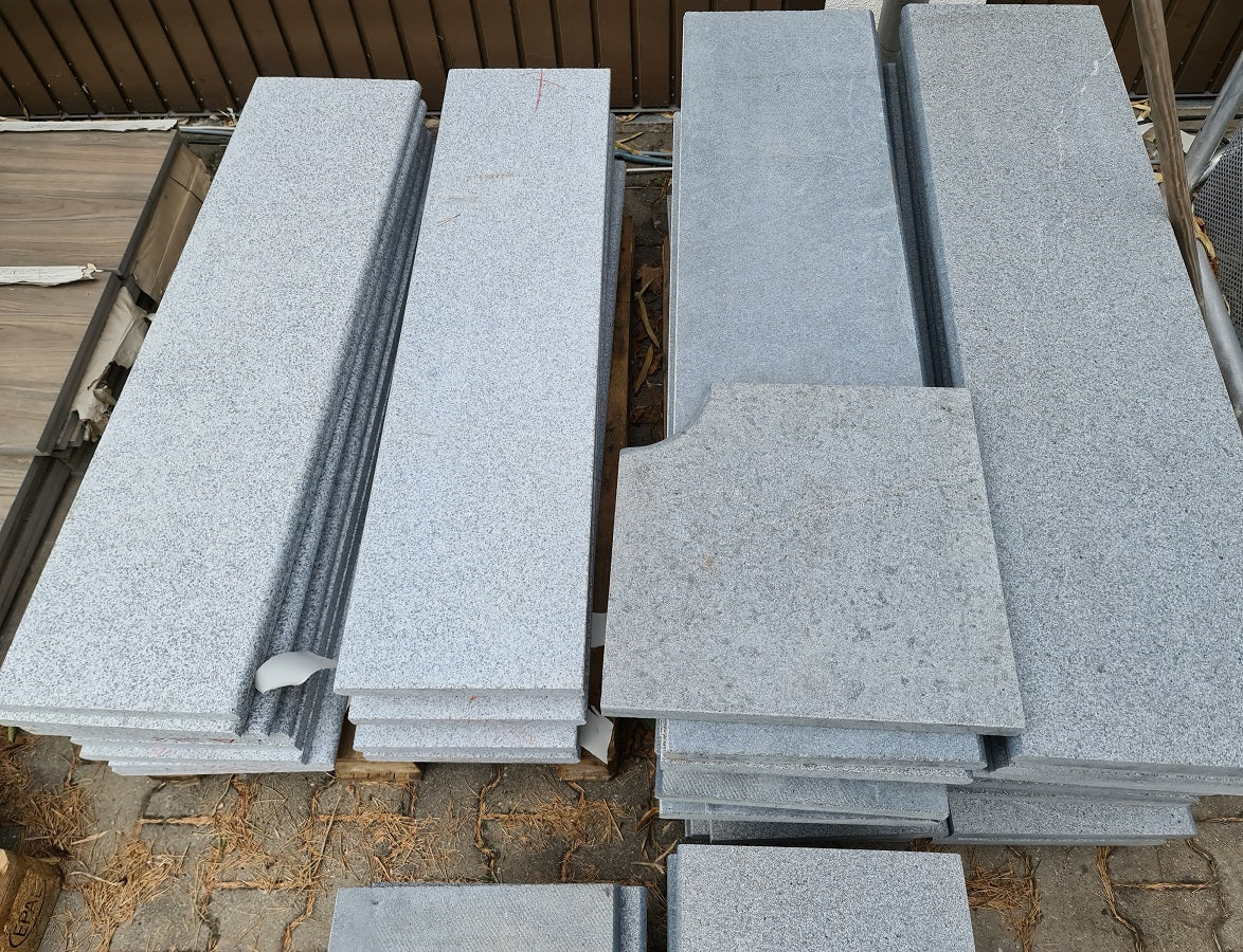 Beckenrandstein 7 x 3,5m Cristal Grey GRANIT Schwimmbeckenumrandung